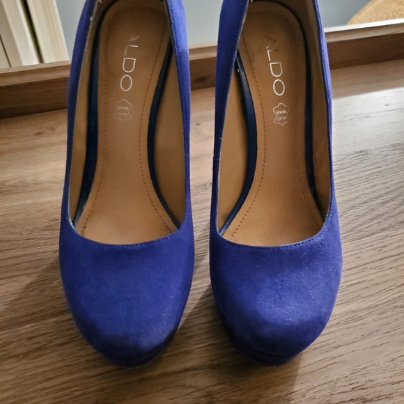 Platform Heels - Picture 3 of 3